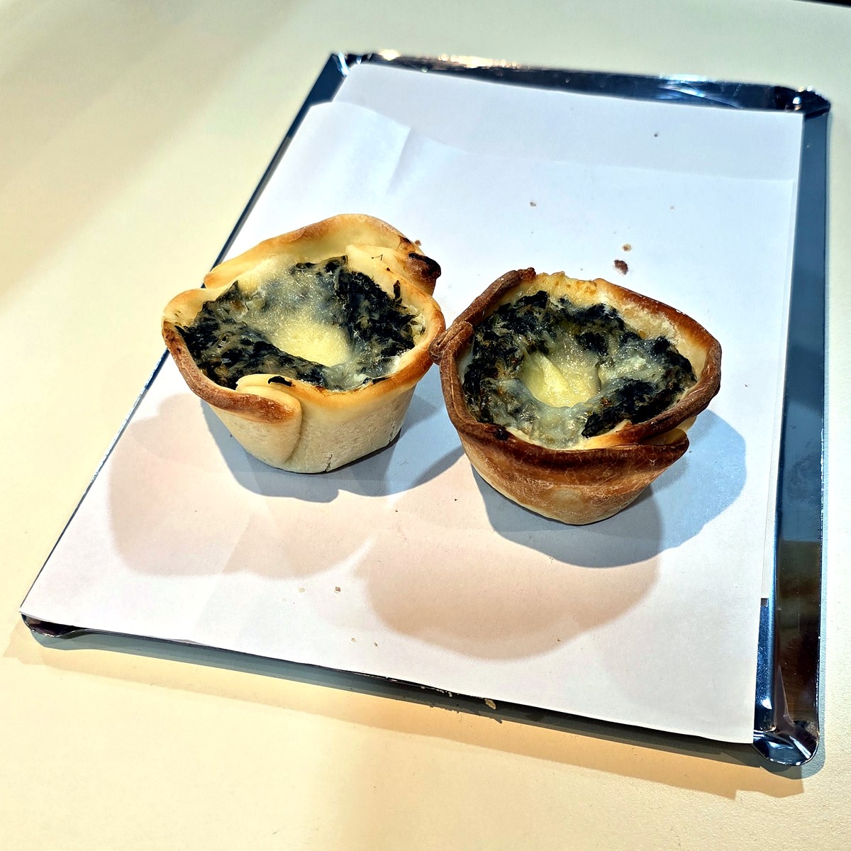 Canastita de verdura y salsa blanca